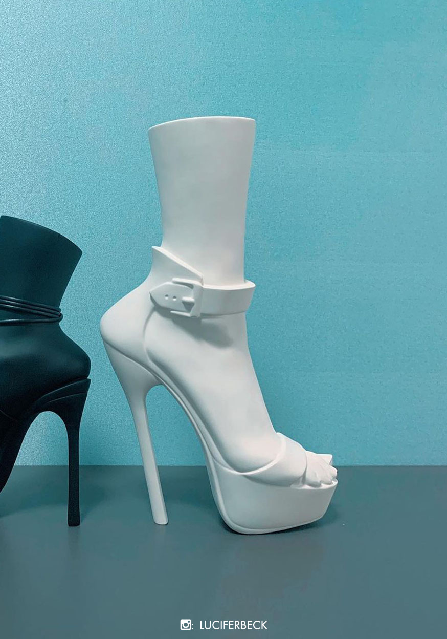 Heel Release One White Claspy